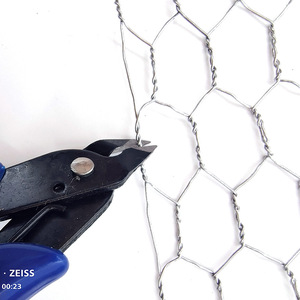 Chicken <strong>Wire</strong> for Floral Arrangements, 0.6 Inch Hexagonal Galvanized PVC Coated <strong>Netting</strong> Fence for Crafts, Poultry, Garden - Product Image 3