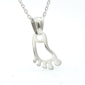 <b>Small</b> Foot-Shaped Pendant <b>Necklace</b> Stainless Steel Unisex Gift Fashionable Silver White Geometric Design - Product Image 1
