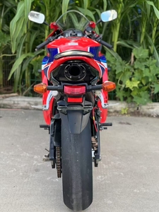 Moto HonDa1 CBR600 F5 - Moto sportive <span class=keywords><strong>de</strong></span> poids moyen haute performance 600CC, puissance robuste et qualité fiable - Product Image 2