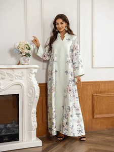 Robe Abaya Élégante et Modeste Respirante Premium 2026 pour Femmes Musulmanes, Imprimé Floral, Perlée, en Polyester, Longueur Ras du Sol, pour l'Aïd, les Mariages et la Prière - Product Image 4