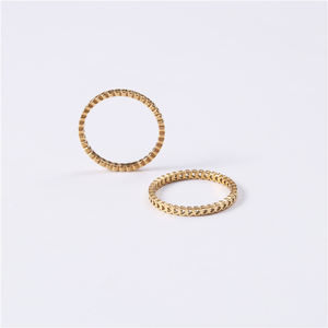 डेन्टी स्टेनलेस स्टील 18k सोना प्लेटेड हाइपोएलर्जेनिक छोटे बैंड दिल की अंगूठी उसके गहने के लिए स्टैकिंग रिंग - Product Image 5