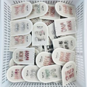 Set di 10 <span class=keywords><strong>Unghie</strong></span> Finte Staccabili in ABS, <span class=keywords><strong>Unghie</strong></span> Artificiali Pressate di Alta Qualità, Vendita all'Ingrosso, Fatte a Mano - Product Image 1