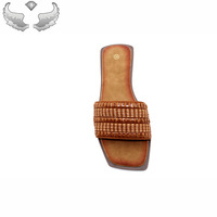 Sandales plates pour femmes, style mode et extérieur, à bout ouvert, décontractées, tressées, à bout carré, à enfiler, durables, vente en gros, marque privée