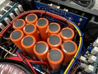 Amplificateur audio professionnel en métal, 2 canaux, 2x1300W, sortie stéréo pour DJ, performance sur scène, concert LIVE