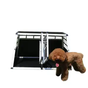 宠物用品金属狗窝双门设计小宠物旅行狗箱