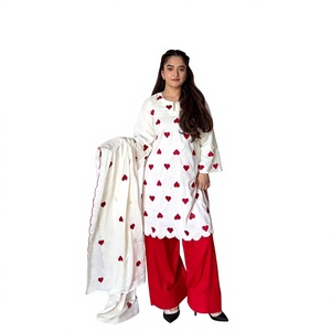 Kurti en coton imprimé cœur blanc avec palazzo et dupatta rouges – Ensemble décontracté traditionnel indien et pakistanais pour femme, longueur cheville, coupe ample - Product Image 1