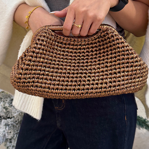 Borsa Clutch all'Uncinetto Fatta a Mano di Tendenza 2026, Borse da Sera in Filato di Cotone, Borsa all'Uncinetto di Lusso per Donna - Product Image 4