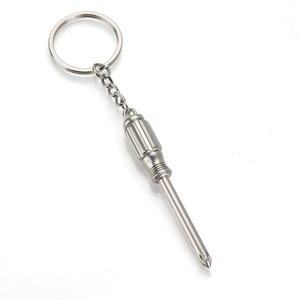 Mini herramienta de utilidades de Metal 3D creativa, llaveros, martillo de simulación, alicates, pala, destornillador, herramientas de combinación, llavero - Product Image 6