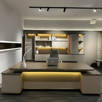 Bureau de direction en L de luxe, table de bureau moderne haut de gamme pour PDG, bureau de président avec armoire latérale et rangement