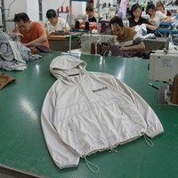 Veste coupe-vent Gorpcore gris clair pour hommes, logo personnalisé, vêtements techniques, vêtements d'extérieur à capuche, OEM, marque privée