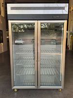 Réfrigérateur vertical pour boissons / Vitrine réfrigérée 5 étagères, porte vitrée