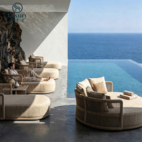 Canapé-lit de jardin rembourré, chaise longue d'extérieur moderne de luxe en corde tressée, lit de soleil pour hôtel, bord de piscine
