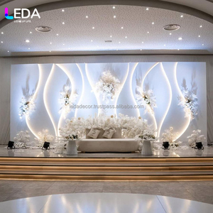 ฉากหลังอะคริลิคสีขาวแบบโค้ง LEDA ดีไซน์ใหม่ ไฟ LED ตกแต่งเวทีงานแต่งงานและงานอีเว้นท์ - Product Image 3