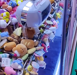 Toptan gümrükleme karışık Lot-pençe makinesi <span class=keywords><strong>Mini</strong></span> bebek peluş oyuncaklar sokak otomatı ve asılı dekorlar için - Product Image 2