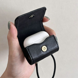 Étui de protection antichoc Zenos Ins Style en cuir noir écologique avec sangle de maintien et décor étoile, anti-perte, pour designers - Product Image 3