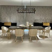 Chaise de salon design haut de gamme italienne luxueuse et légère à dossier haut Chaises de salle à manger modernes rembourrées en bois massif pour restaurant