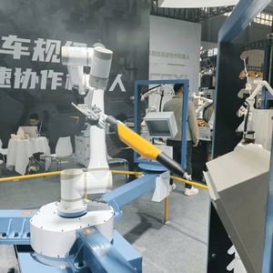 HWINT Cobot 6 axes certifié CE, best-seller, pour le chargement, le déchargement, l'inspection et la manutention automatisée des pièces CNC - Product Image 1