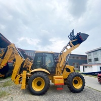 Chargeuse-pelleteuse compacte durable 2x4 et 4x4 avec direction crabée et godet de 1,7 m³ pour projets municipaux