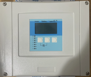 Capteur de niveau ultrasonique E&H Prosonic FMU90 FMU90-R11CA111AA3A pour montage sur rail ou sur rail à chapeau de pluie - Product Image 1