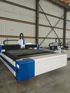 Machine de découpe laser CNC 1530/3000W haute précision avec moteur et servomoteur 380V - Product Image 3