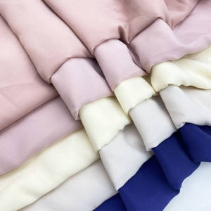 Tissu en mousseline de soie composite recyclé en polyester uni de couleur unie écologique en gros personnalisé pour chemise <span class=keywords><strong>hijab</strong></span> écharpe doublure - Product Image 2
