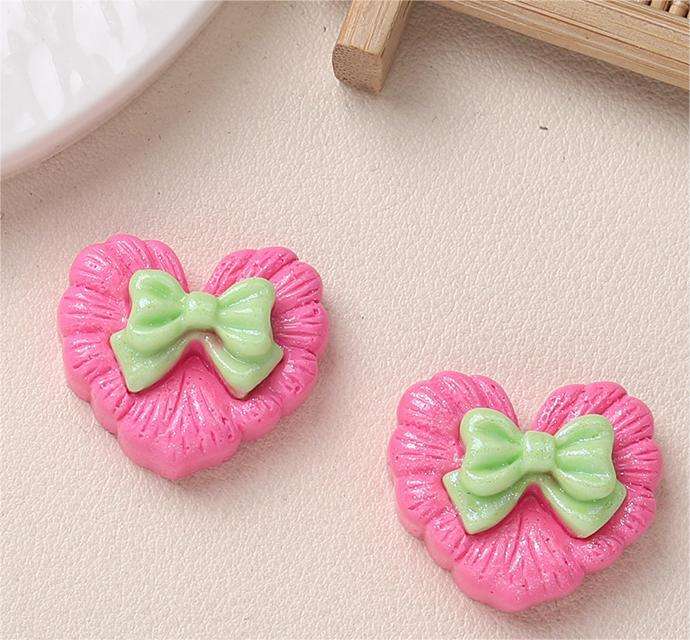 สีแดงเข้ม