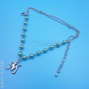 Collier personnalisé fait main avec pendentif lettre en métal, perle et alliage de zinc nickelé brillant – Bijou cadeau - Product Image 2