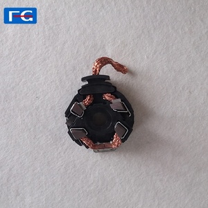 Portaescobillas <span class=keywords><strong>de</strong></span> carbón <span class=keywords><strong>de</strong></span> <span class=keywords><strong>arranque</strong></span> automático al por mayor 69-8213 2813028040 Hoder <span class=keywords><strong>de</strong></span> carbono para repuestos <span class=keywords><strong>de</strong></span> <span class=keywords><strong>arranque</strong></span> - Product Image 5