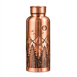Botella de Agua de Cobre de Lujo con Diseño de Montaña y Bosque, Portátil para Bebidas al Aire Libre - Product Image 1