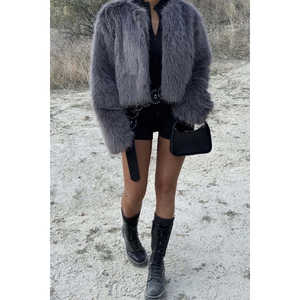 Abrigo corto de piel de oveja y visón antracita con botón único, estampado teñido, talla grande, procesamiento teñido en crudo, con botón. - Product Image 5