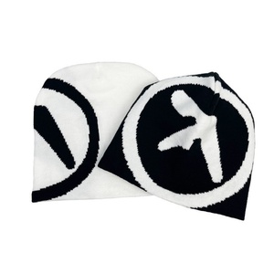 Gorro <span class=keywords><strong>de</strong></span> Alta Calidad, Nuevo Diseño <span class=keywords><strong>de</strong></span> Moda, Gorro <span class=keywords><strong>de</strong></span> Lujo Estilo Y2K, Gorro <span class=keywords><strong>de</strong></span> Punto Jacquard Personalizado con Diseño <span class=keywords><strong>de</strong></span> Flecha y Pájaro - Product Image 4