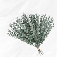 Feuillage artificiel réaliste en feuilles d'eucalyptus en plastique pour décoration de mariage, décoration intérieure et arrangements floraux transfrontaliers