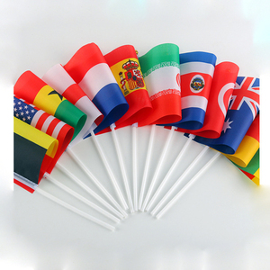8 #   Banderas de mano de 21*14 cm, surtidas, de países del mundo, pequeñas, para ondear, para decoración de fiestas, con asta para ondear. - Product Image 5