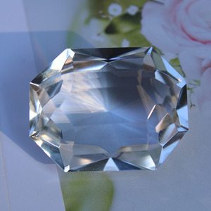 <span class=keywords><strong>Prix</strong></span> de gros vente chaude <span class=keywords><strong>diamant</strong></span> octogonal en cristal de quartz clair naturel taillé pour pendentif - Product Image 2