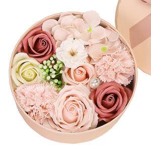 Boîte cadeau de fleurs de savon modernes en forme de <span class=keywords><strong>tarte</strong></span> à la rose, impression sérigraphique pour la Saint-Valentin, la fête des enseignants, Noël et les fêtes - Product Image 1