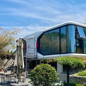 كبسولة فضائية متنقلة مسبقة الصنع من الألومنيوم من الشركة المصنعة، تتضمن غرفة معيشة وغرفة نوم ومدخل وبيت ريفي وشقة وورشة عمل وحمام - Product Image 1