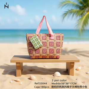 Borsa da Spiaggia con Stampa Digitale Stile Etnico a Quadri 56x36x17cm con Piccola Pochette - Product Image 3