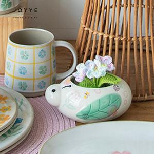 <span class=keywords><strong>Set</strong></span> di Stoviglie in Ceramica Joyye Spring con <span class=keywords><strong>Design</strong></span> Dipinto a Mano di Fiori Selvatici e Insetti, Stile Rustico da <span class=keywords><strong>Giardino</strong></span> in Argilla Naturale - Product Image 4