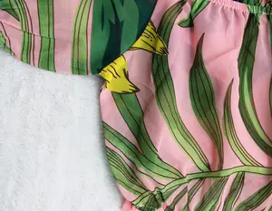 ब्लिस टू-पीस मैक्सी स्कर्ट सेट - ग्रीष्मकालीन गेटवे महिलाओं के लिए रफ़ल्ड डिटेलिंग के साथ वाइब्रेंट फ्लोरल प्रिंट डिजिटल प्रिंटिंग बुना हुआ