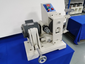 เครื่องทดสอบการขัดถูแบบอะครอน ISO 4662, เครื่องทดสอบความทนทานต่อการสึกหรอของพื้นรองเท้ายางสำหรับการทดสอบวัสดุยางวัลคาไนซ์ - Product Image 3