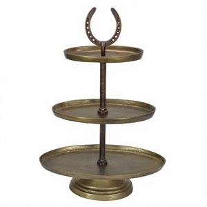 Support à gâteau antique en laiton à 3 niveaux, style fer à cheval, pour décoration de table de mariage, plateaux de service ronds, assiettes de présentation pour desserts et pâtisseries - Product Image 1