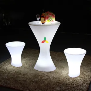 ポータブル充電式カクテルテーブルは、イベント用のライトアップバー家具バーテーブルを導きました