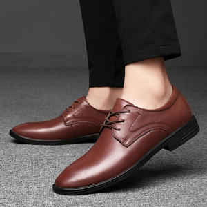 Chaussures en cuir formelles pour hommes, à bout carré et à lacets, idéales pour les mariages et les bureaux. Ils sont antidérapants et respirants au printemps - Product Image 3