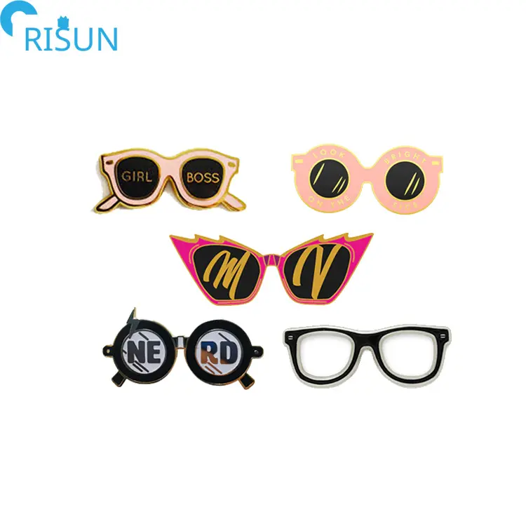 Broche de esmalte para óculos, óculos de fabricação no atacado, pin de esmalte resistente, logotipo personalizado para meninas, boss, rosa, óculos de sol