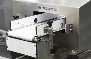 高精度食品肉金属探知機ステーキラムチョップフル金属探知機