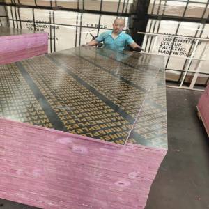 Contrachapado económico con película protectora para encofrados <span class=keywords><strong>de</strong></span> hormigón, contrachapado <span class=keywords><strong>de</strong></span> <span class=keywords><strong>segunda</strong></span> <span class=keywords><strong>mano</strong></span> para encofrados <span class=keywords><strong>de</strong></span> hormigón 1220*2440*18mm 15mm 12mm - Product Image 5