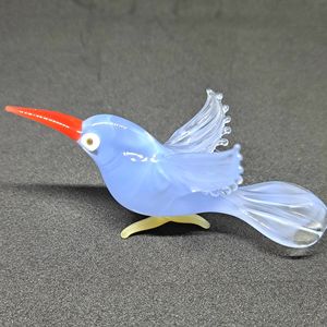 Figurine d'oiseau bleu en verre cristal fait main, bec rouge, décoration de bureau contemporaine, vase de table pour Diwali, mariage, pièce unique - Product Image 4