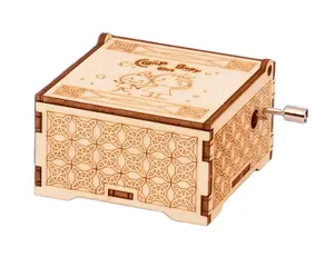 漂亮的经典雕刻音乐盒机械木雕工艺生日礼物和儿童玩具