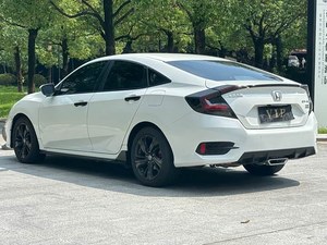 <span class=keywords><strong>Honda</strong></span> <span class=keywords><strong>Civic</strong></span> 1.5T CVT Sport Edition <span class=keywords><strong>2019</strong></span> Usata, Guida a Sinistra, Fari LED per l'Africa con Rapporto di Ispezione - Product Image 3