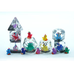 ชุดลูกเต๋าเรซิ่นนุ่มหลากสีรุ้งรูปยูนิคอร์น D20 ราคาโรงงาน รับทำโลโก้ สำหรับเกมคธูลู งานแกะสลัก - Product Image 6